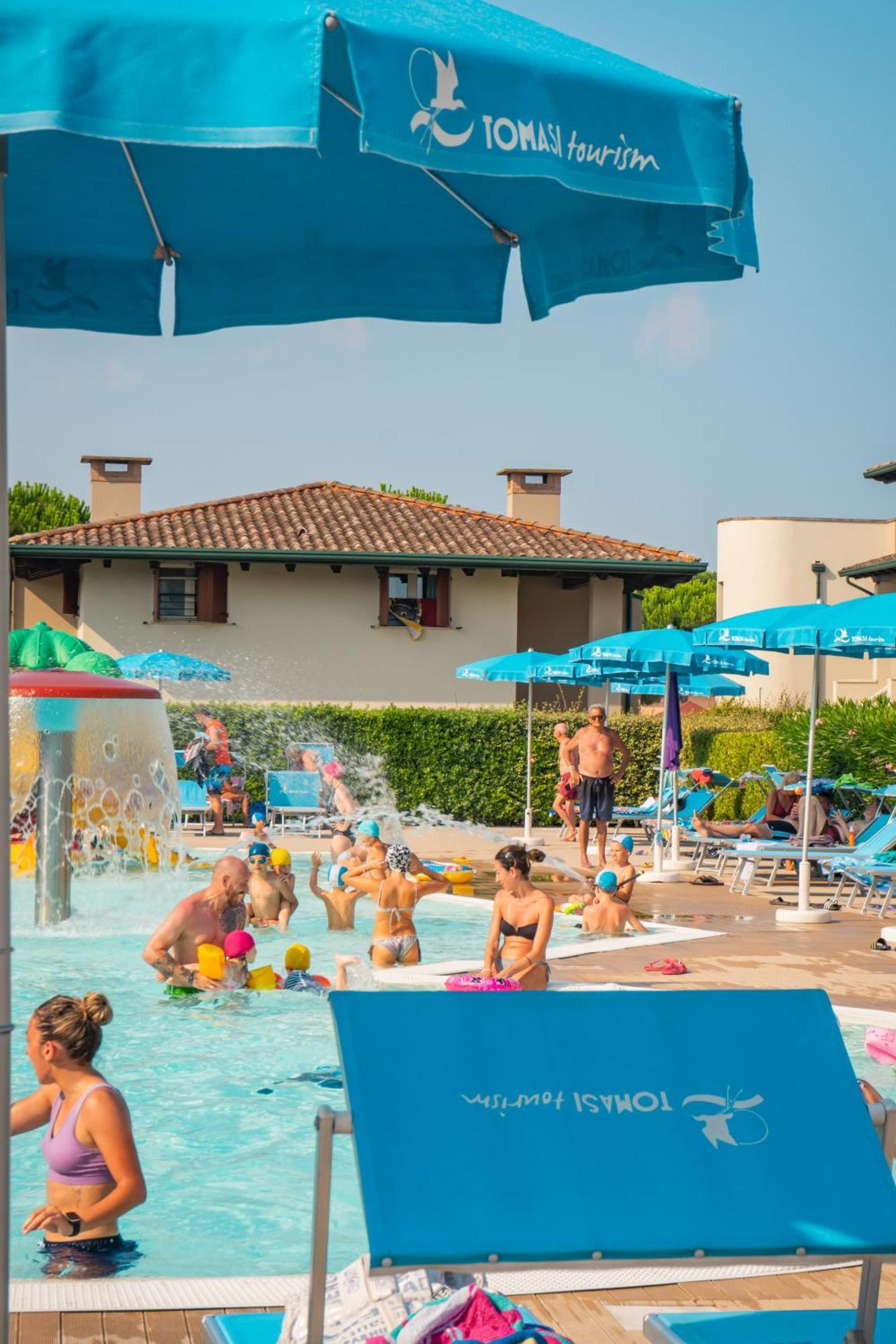 Airone Bianco Village 4*