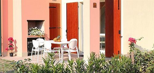 Airone Bianco Village 4*